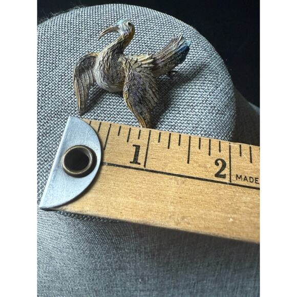 Vintage Brass Long Billed Bird Brooch Pin Whimsy Old Money Art To Wear Career - Picture 4 of 4